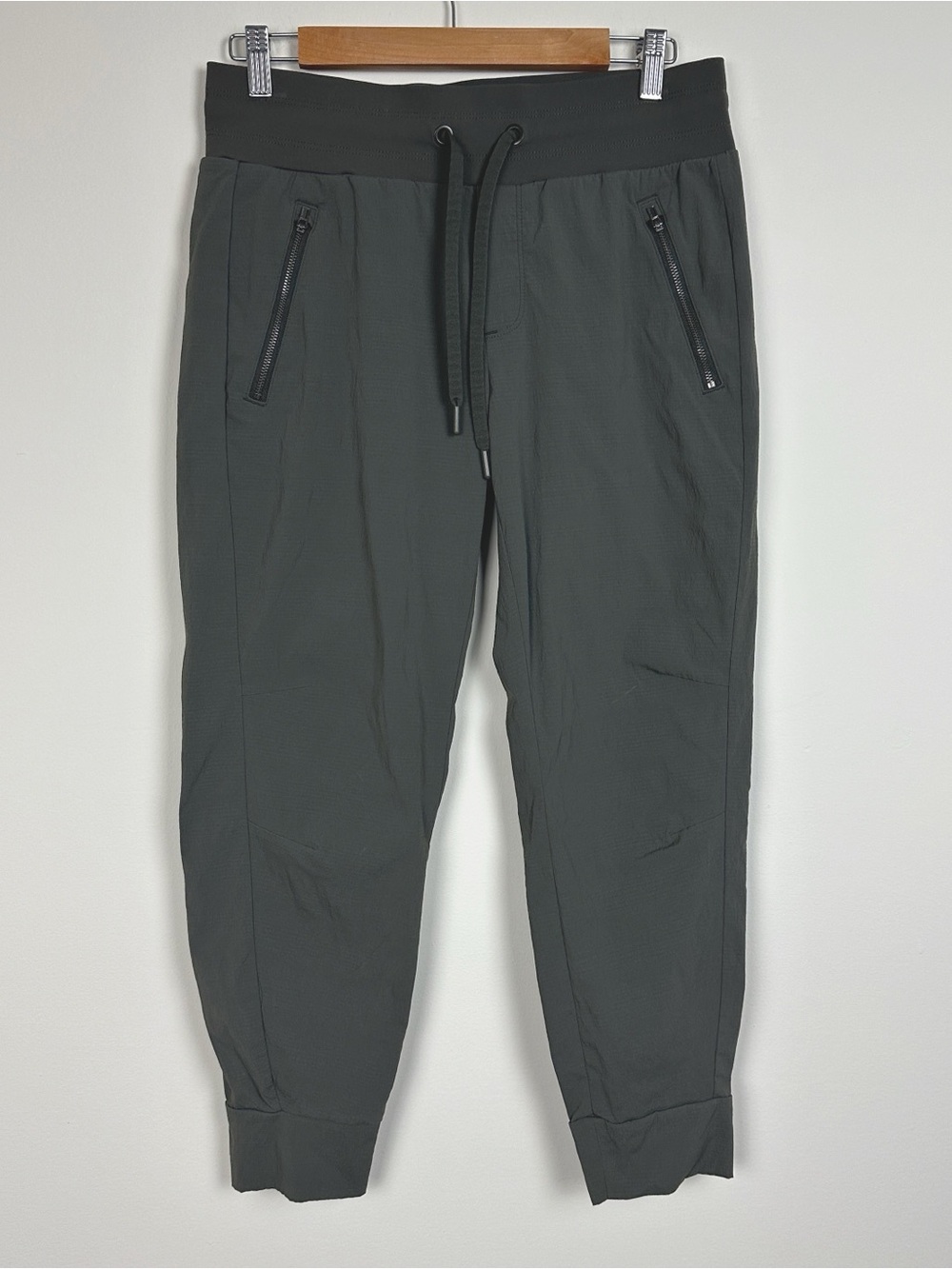 Athleta - Trekkie North Jogger pants bottoms leggings tights Sz 6